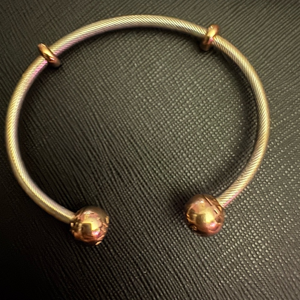 Rose gold Pandora open bangle